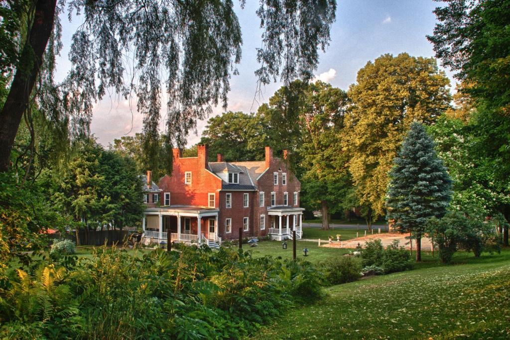 Snapdragon Inn Windsor Eksteriør bilde